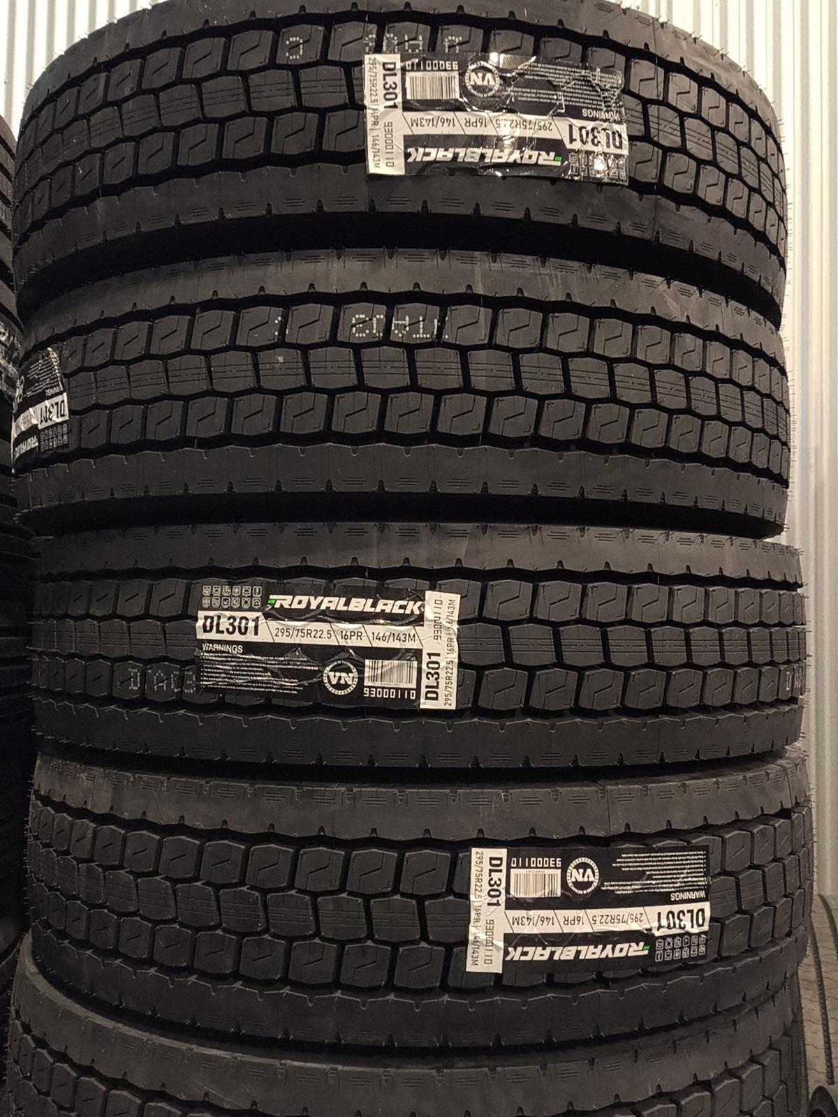 Commercial truck tire blowout repair roadside Austin Texas highway